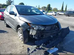 JN1BJ1CR9JW250831 2018 NISSAN ROGUE