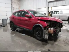 JN1BJ1CR9JW253910 2018 NISSAN ROGUE