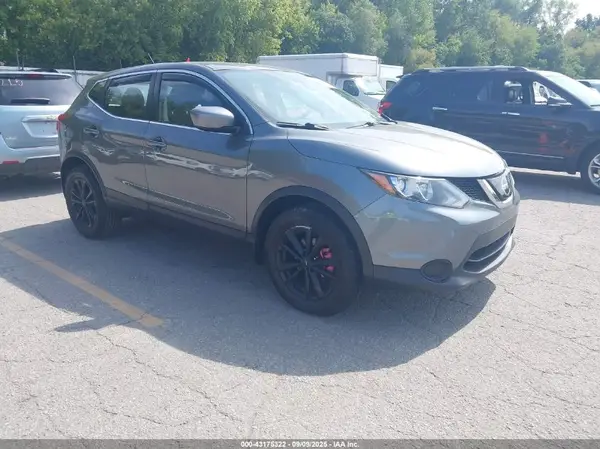 JN1BJ1CR9JW254281 2018 NISSAN ROGUE - Image 1