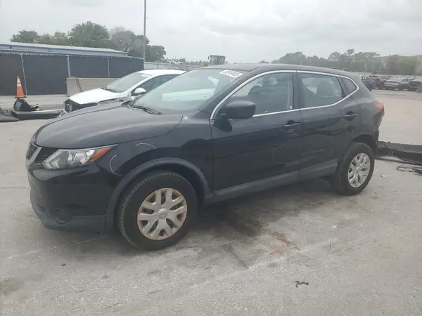 JN1BJ1CR9JW255706 2018 NISSAN ROGUE - Image 1