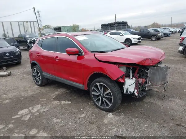 JN1BJ1CR9JW261506 2018 NISSAN ROGUE - Image 1