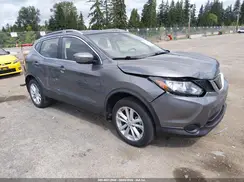 JN1BJ1CR9JW268259 2018 NISSAN ROGUE