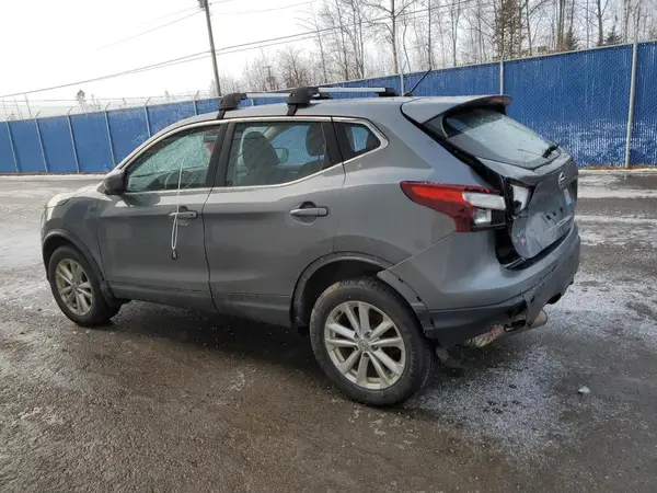 JN1BJ1CR9JW283098 2018 NISSAN ROGUE - Image 2
