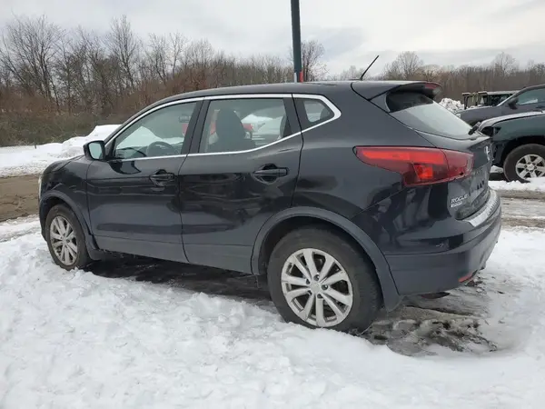 JN1BJ1CR9JW288866 2018 NISSAN ROGUE - Image 2