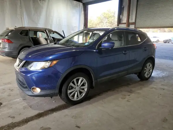 JN1BJ1CR9JW290021 2018 NISSAN ROGUE - Image 1