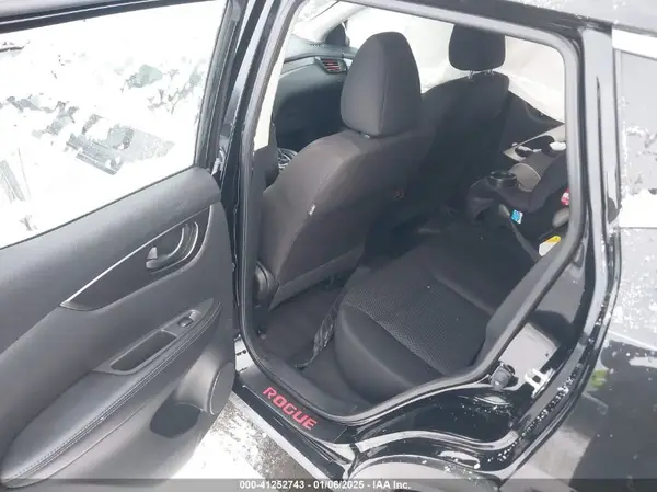 JN1BJ1CR9KW336626 2019 NISSAN ROGUE - Image 8