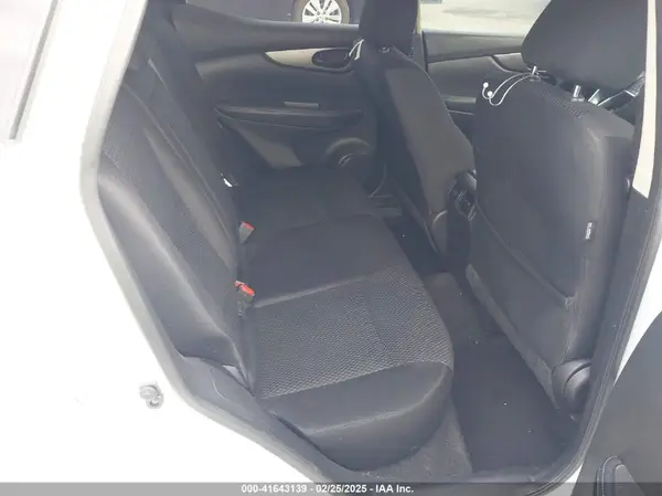 JN1BJ1CR9KW338201 2019 NISSAN ROGUE - Image 8