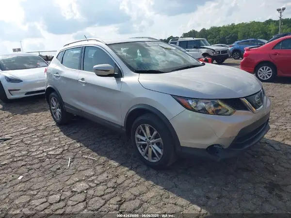 JN1BJ1CR9KW349070 2019 NISSAN ROGUE - Image 1