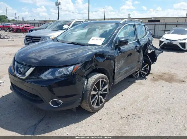 JN1BJ1CR9KW620385 2019 NISSAN ROGUE - Image 2