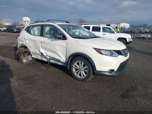 JN1BJ1CR9KW621116 2019 NISSAN ROGUE - Image 1