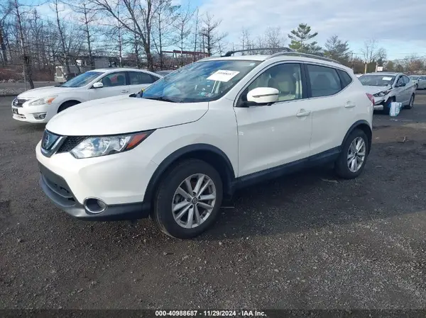 JN1BJ1CR9KW621116 2019 NISSAN ROGUE - Image 2