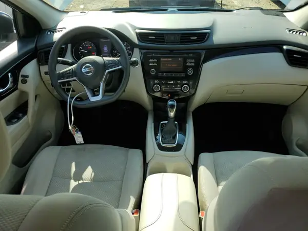 JN1BJ1CRXHW105095 2017 NISSAN ROGUE - Image 8