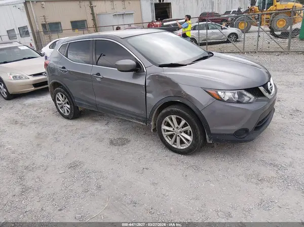 JN1BJ1CRXHW106327 2017 NISSAN ROGUE - Image 1