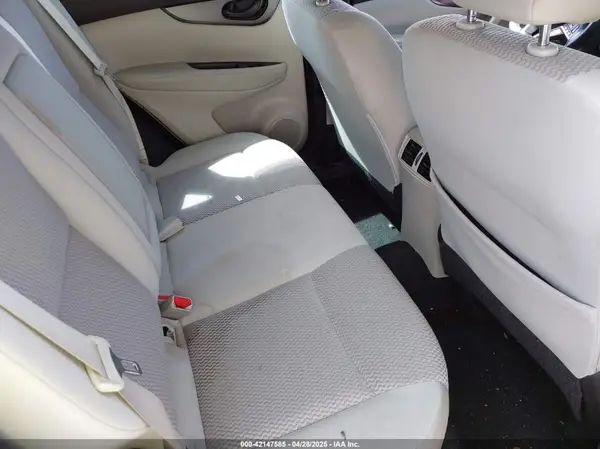 JN1BJ1CRXHW106862 2017 NISSAN ROGUE - Image 8