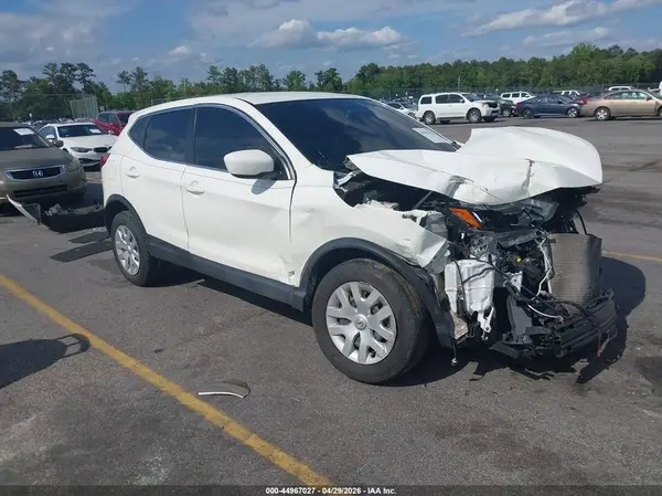 JN1BJ1CRXHW109163 2017 NISSAN ROGUE - Image 1