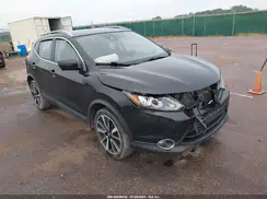 JN1BJ1CRXHW110040 2017 NISSAN ROGUE
