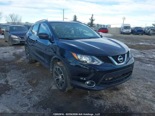 JN1BJ1CRXHW113956 2017 NISSAN ROGUE - Image 1