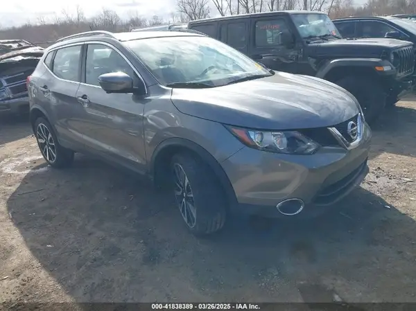 JN1BJ1CRXHW120874 2017 NISSAN ROGUE - Image 1