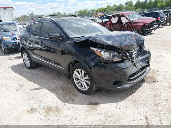 JN1BJ1CRXHW122169 2017 NISSAN ROGUE - Image 1