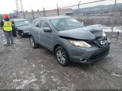 JN1BJ1CRXHW125587 2017 NISSAN ROGUE