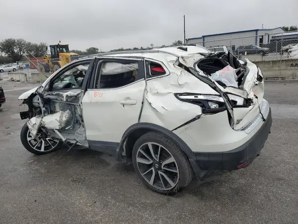 JN1BJ1CRXHW129042 2017 NISSAN ROGUE - Image 2