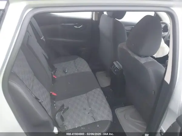 JN1BJ1CRXHW131728 2017 NISSAN ROGUE - Image 8