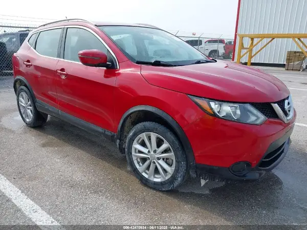 JN1BJ1CRXHW132751 2017 NISSAN ROGUE - Image 1