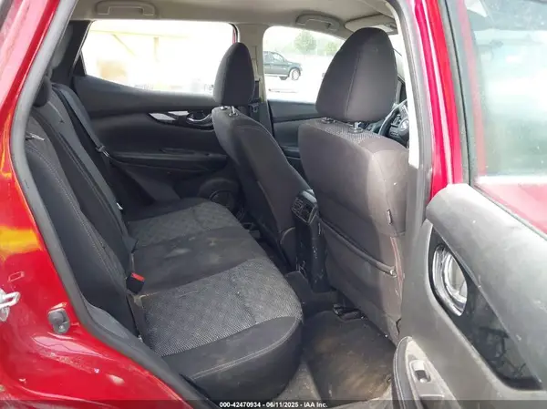JN1BJ1CRXHW132751 2017 NISSAN ROGUE - Image 8