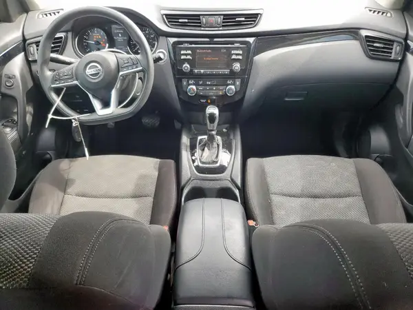 JN1BJ1CRXHW134063 2017 NISSAN ROGUE - Image 8