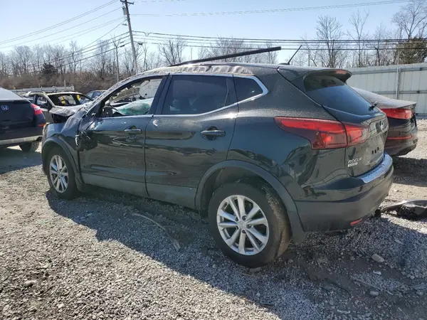 JN1BJ1CRXHW135021 2017 NISSAN ROGUE - Image 2