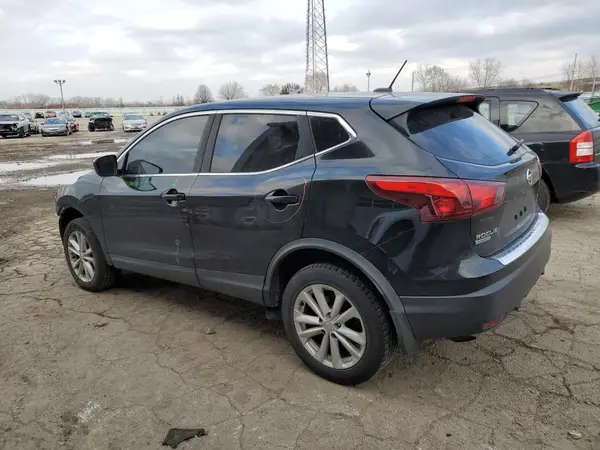 JN1BJ1CRXHW137920 2017 NISSAN ROGUE - Image 2
