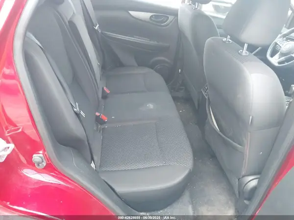 JN1BJ1CRXHW141983 2017 NISSAN ROGUE - Image 8