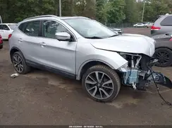 JN1BJ1CRXJW200598 2018 NISSAN ROGUE