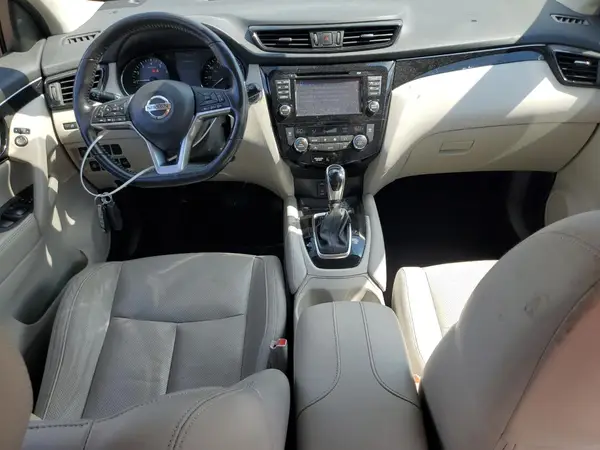 JN1BJ1CRXJW202593 2018 NISSAN ROGUE - Image 8