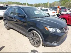 JN1BJ1CRXJW203095 2018 NISSAN ROGUE