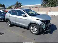 JN1BJ1CRXJW251289 2018 NISSAN ROGUE