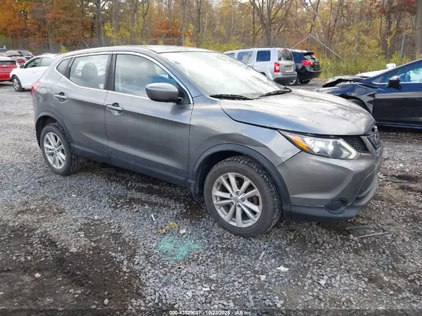 JN1BJ1CRXJW253480 2018 NISSAN ROGUE - Image 1