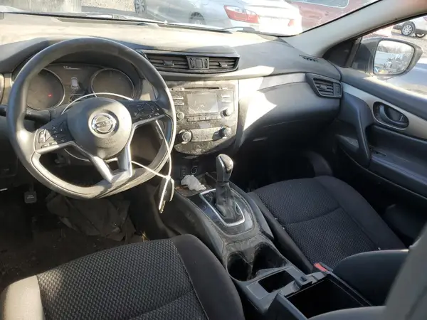 JN1BJ1CRXJW256136 2018 NISSAN ROGUE - Image 8