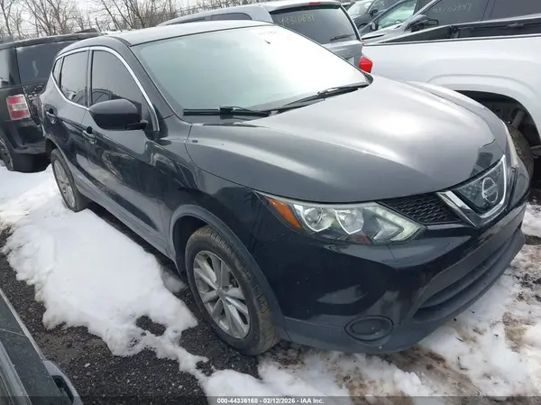 JN1BJ1CRXJW283479 2018 NISSAN ROGUE - Image 1
