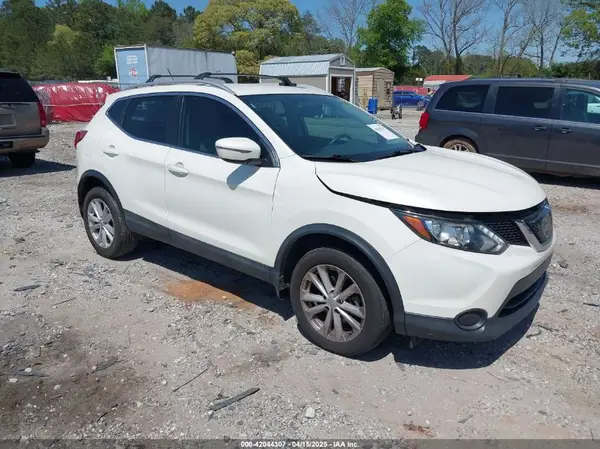 JN1BJ1CRXJW283837 2018 NISSAN ROGUE - Image 1