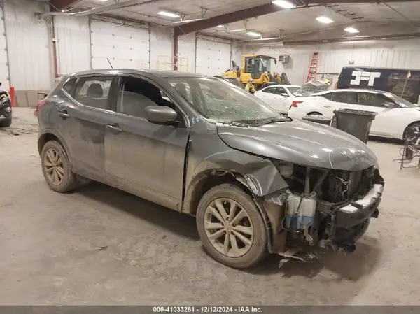 JN1BJ1CRXJW285474 2018 NISSAN ROGUE - Image 1
