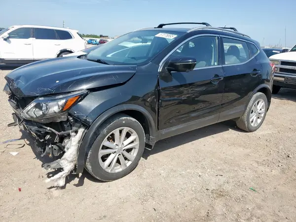 JN1BJ1CRXJW286902 2018 NISSAN ROGUE - Image 1