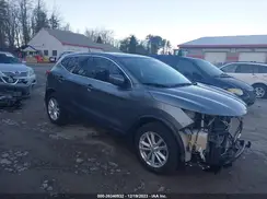 JN1BJ1CRXJW289718 2018 NISSAN ROGUE