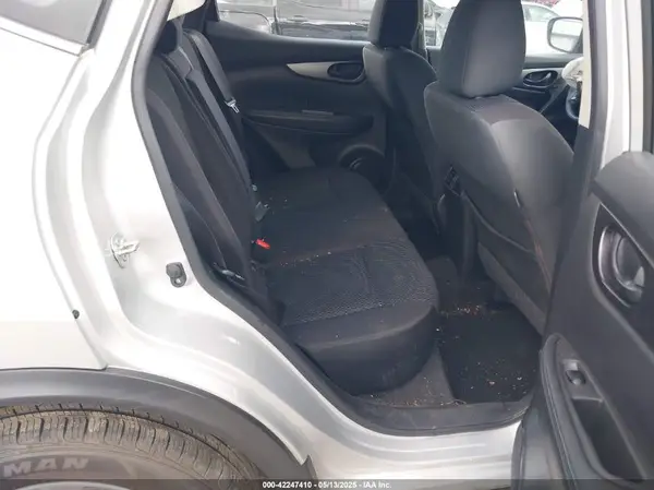 JN1BJ1CRXJW290206 2018 NISSAN ROGUE - Image 8