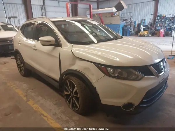 JN1BJ1CRXKW321536 2019 NISSAN ROGUE - Image 1