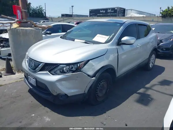 JN1BJ1CRXKW338000 2019 NISSAN ROGUE - Image 2