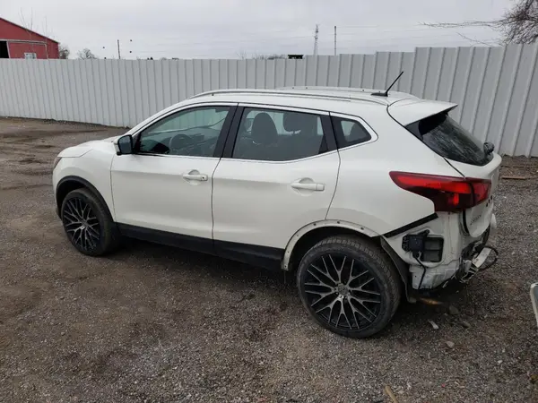 JN1BJ1CRXKW338076 2019 NISSAN ROGUE - Image 2