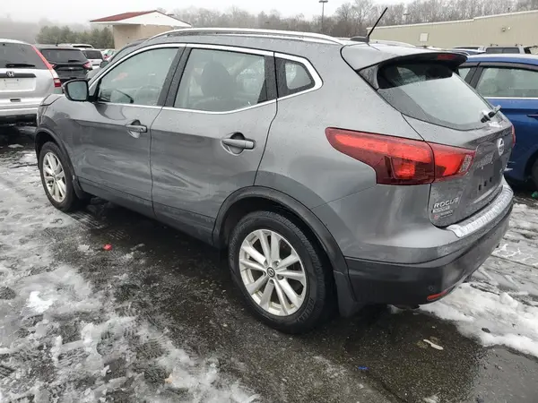JN1BJ1CRXKW352060 2019 NISSAN ROGUE - Image 2