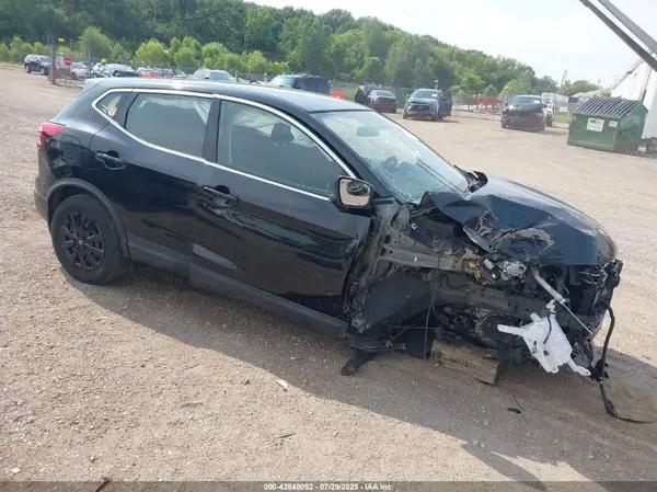 JN1BJ1CRXKW627863 2019 NISSAN ROGUE - Image 1