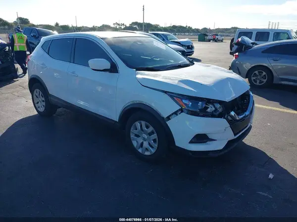 JN1BJ1CV0LW252404 2020 NISSAN ROGUE - Image 1